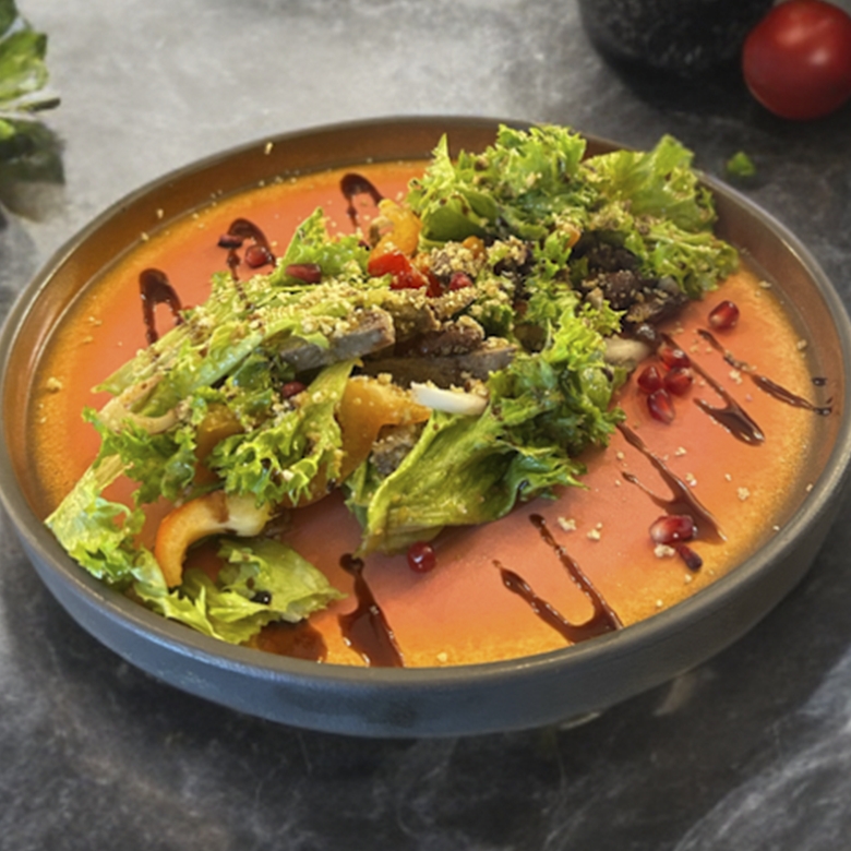 Салат мясной по-тбилисски