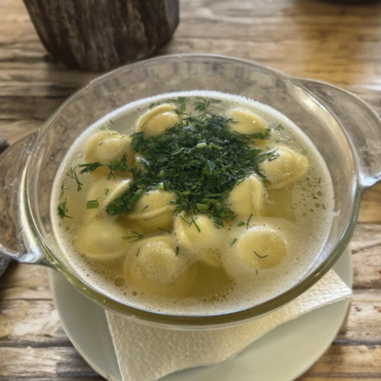 Суп пельменный