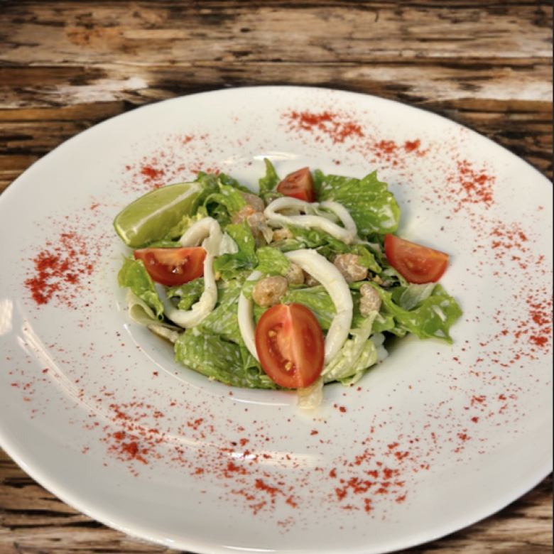 Салат с морепродуктами